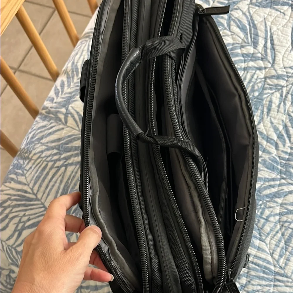 Black Leather Men's Briefcase